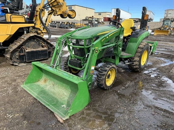 Image of John Deere 2032R Primary image