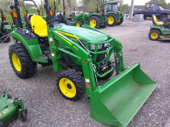 Image of John Deere 2032R equipment image 1