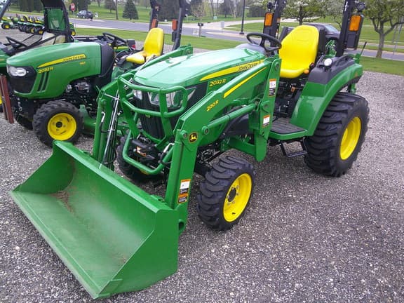 Image of John Deere 2032R Primary image