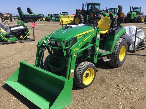 2020 John Deere 2032R Equipment Image0