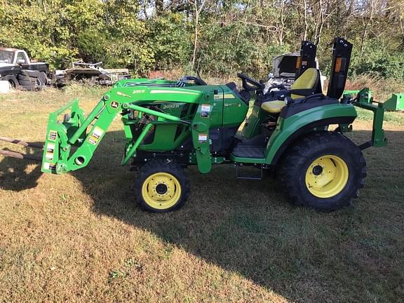 Image of John Deere 2032R Primary image