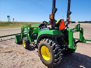 Main image John Deere 2032R 7