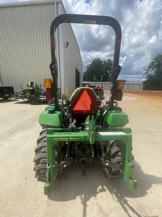 Image of John Deere 2032R equipment image 1