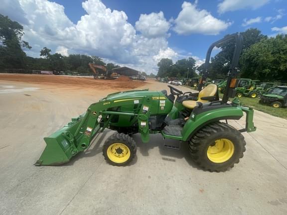 Image of John Deere 2032R Primary image