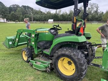 Main image John Deere 2032R