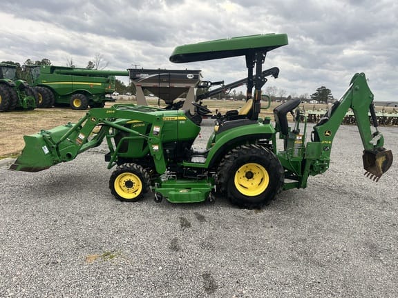 2020 John Deere 2032R Equipment Image0