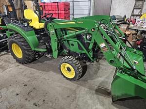 2020 John Deere 2032R Image