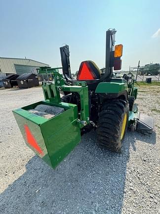 Image of John Deere 2038R equipment image 3