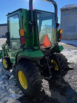 Image of John Deere 2038R equipment image 4