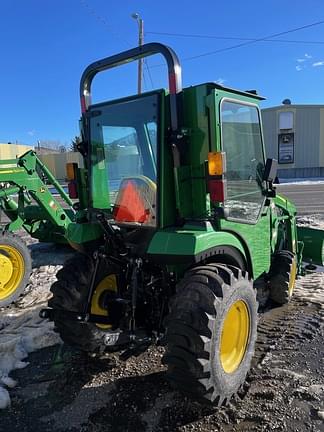 Image of John Deere 2038R equipment image 3