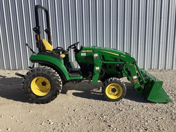 Image of John Deere 2038R equipment image 3