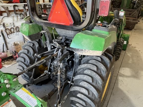 Image of John Deere 2038R equipment image 4