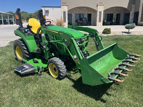 2020 John Deere 2038R Equipment Image0