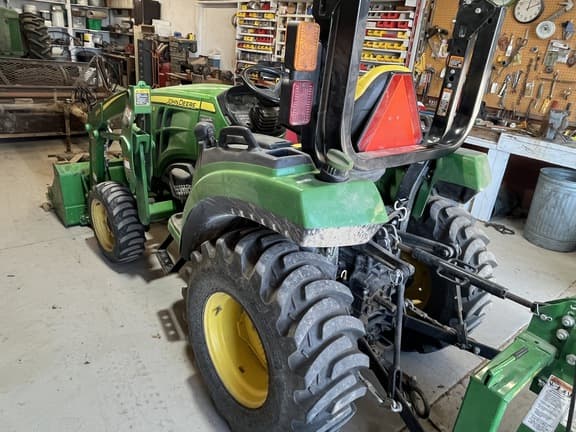 Image of John Deere 2038R equipment image 1