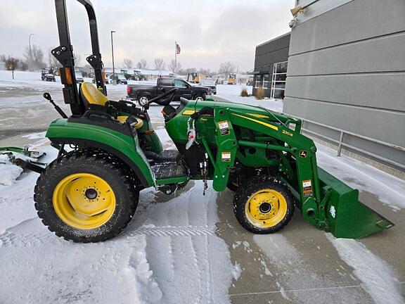 Image of John Deere 2038R equipment image 3