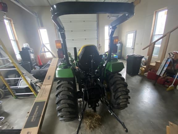 Image of John Deere 2038R equipment image 3