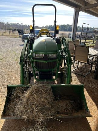 Image of John Deere 2038R equipment image 3