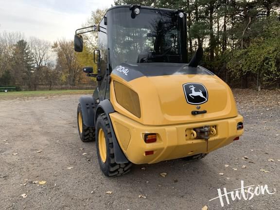 Image of John Deere 204L equipment image 4