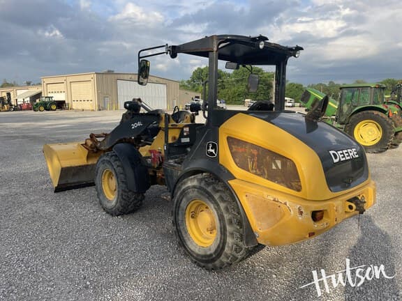 Image of John Deere 204L equipment image 3