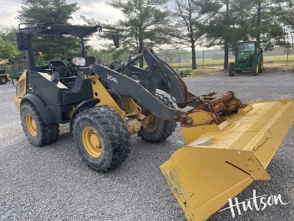 Image of John Deere 204L Primary image