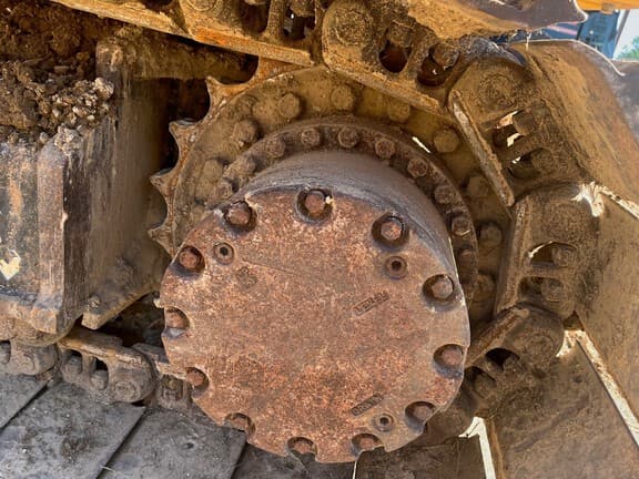 Image of John Deere 210G LC equipment image 4