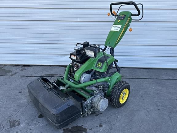 Image of John Deere 220 E-Cut equipment image 1