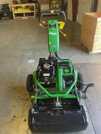 Image of John Deere 220 E-Cut Primary image