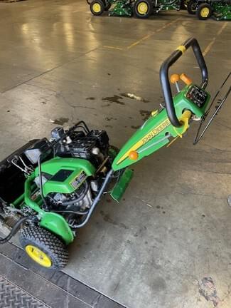 Image of John Deere 220 E-Cut equipment image 3