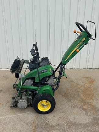 2020 John Deere 220 E-Cut Equipment Image0