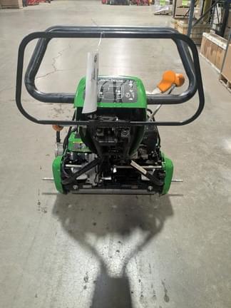 Image of John Deere 220 E-Cut equipment image 3