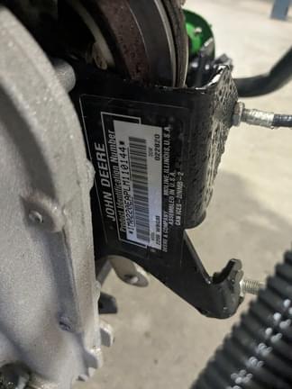 Image of John Deere 220 E-Cut equipment image 2