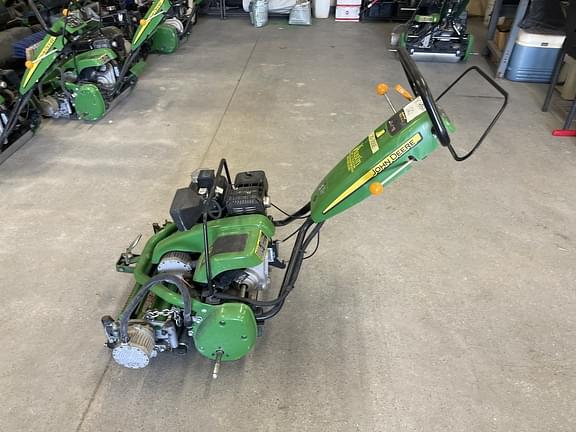 Image of John Deere 220 E-Cut Primary image