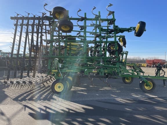 Image of John Deere 2230FH equipment image 1
