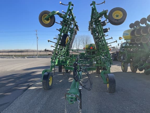 Image of John Deere 2230FH equipment image 2