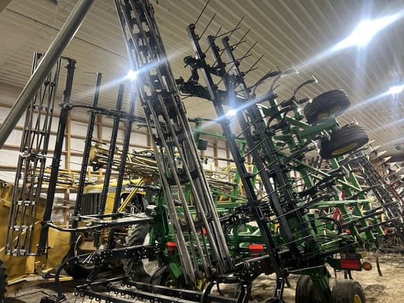 Image of John Deere 2230LL equipment image 3