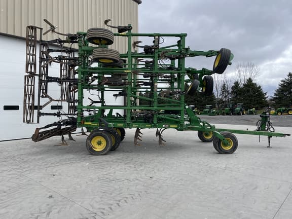 Image of John Deere 2430 equipment image 1