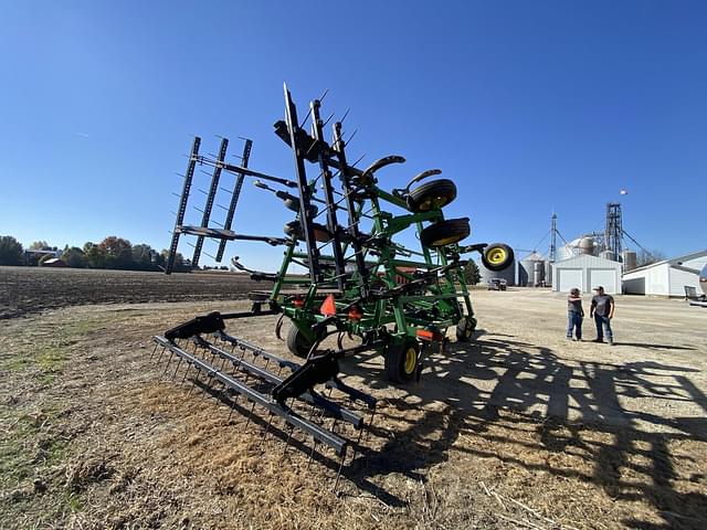 Image of John Deere 2430 equipment image 3