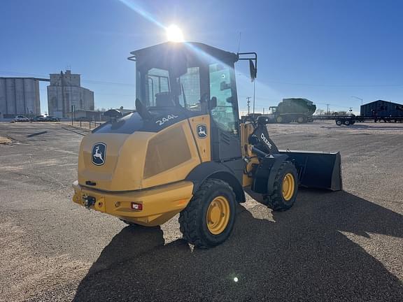 Image of John Deere 244L equipment image 4