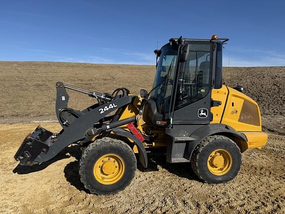 Image of John Deere 244L equipment image 1