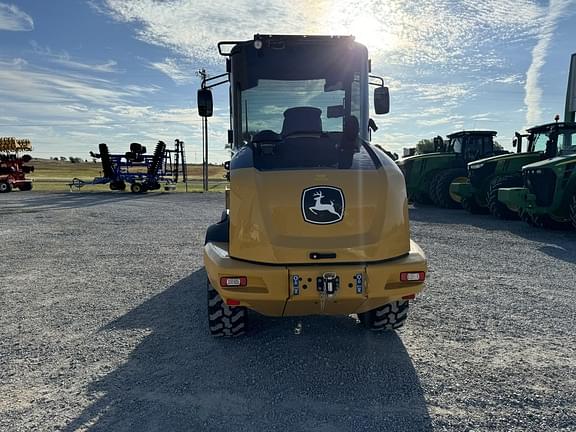 Image of John Deere 244L equipment image 4