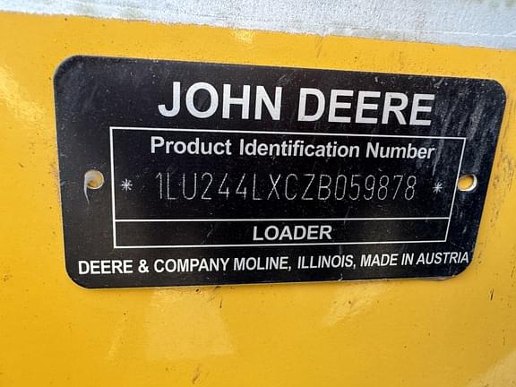 Image of John Deere 244L Primary image