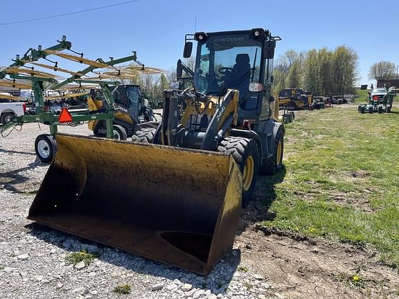 Image of John Deere 244L equipment image 3
