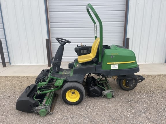 2020 John Deere 2500B Equipment Image0