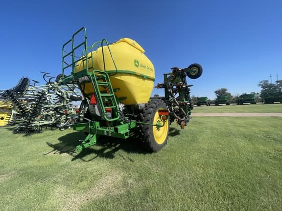 Image of John Deere 2510H equipment image 1