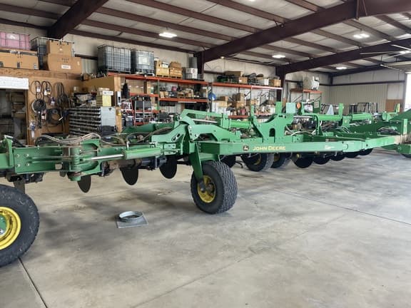 Image of John Deere 2510H Primary image