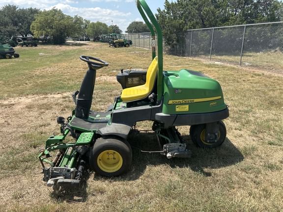 2020 John Deere 2550 Equipment Image0