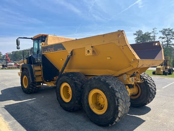 Image of John Deere 260E equipment image 3