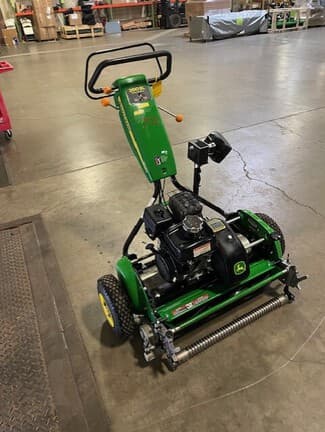 Image of John Deere 260SL equipment image 2