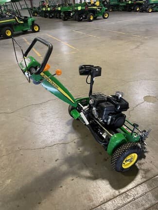 Image of John Deere 260SL equipment image 3