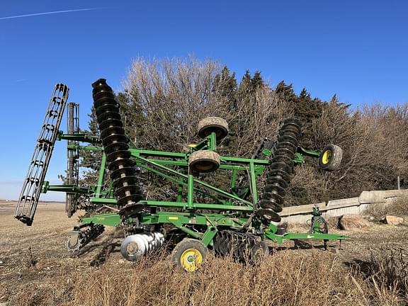 Image of John Deere 2633 Image 1